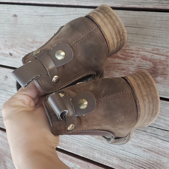 Steve Madden "Like New" Women Ankle Booties shoes sz 6.5M - Picture 4 of 11